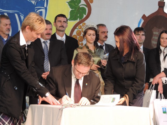 Umowa partnerska z Tokajem podpisana